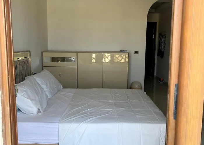 Luxury Beachfront Studio-foreign Nationals Only